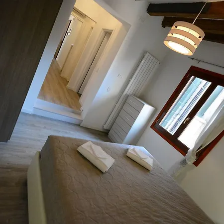 Ve.n.i.ce. Cera Ca' De La Mandola Apartment Venice