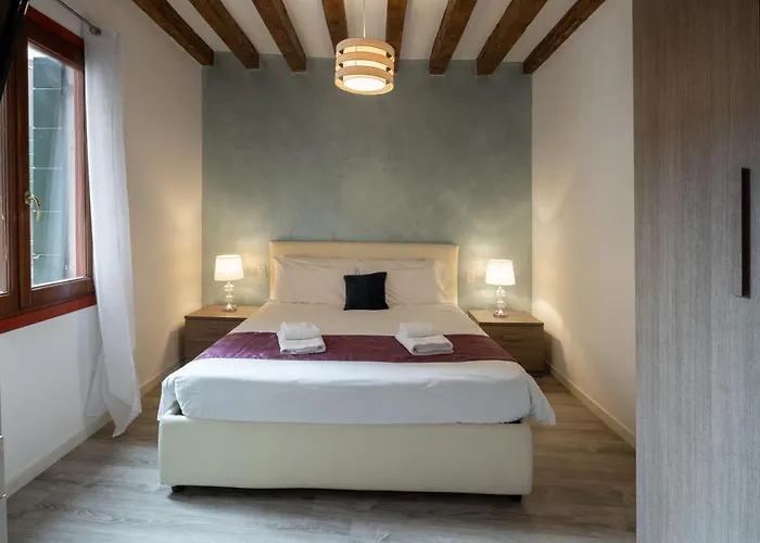 Cera Ca' De La Mandola Daire Venedik