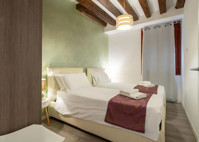 Cera Ca' De La Mandola Venedik